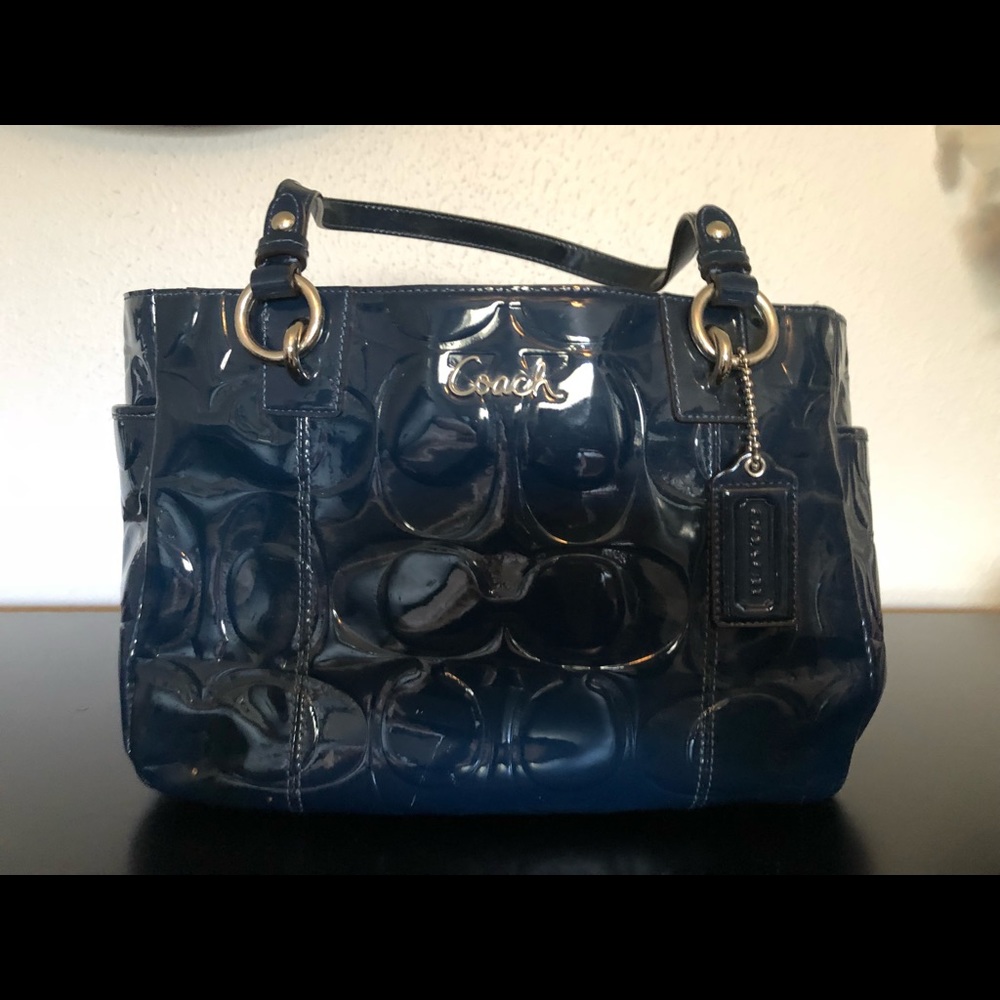 Used Coach women’s shoulder bag